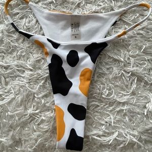 Spotted bikini bottom